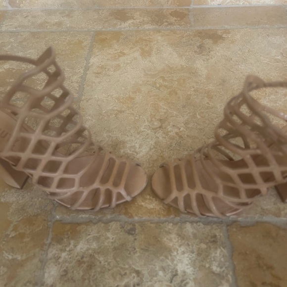 SCHUTZ Caged Block Heel Jaden Light Wood/Tan - Picture 6 of 11